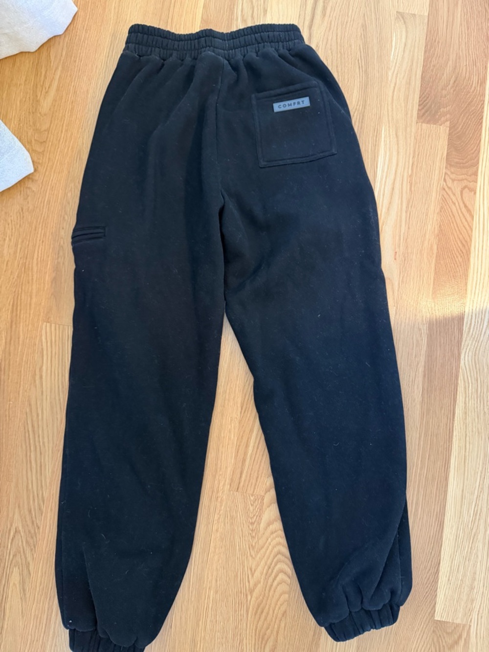 Black Comfrt Jogger Sweatpants with Back Patch
